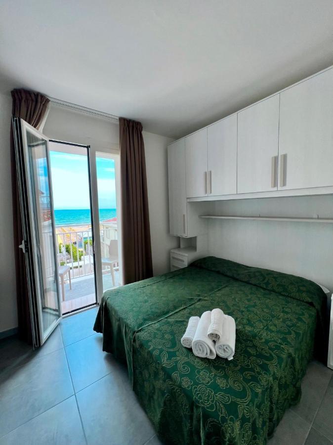 Hotel Terramare Лидо-ди-Езоло Экстерьер фото