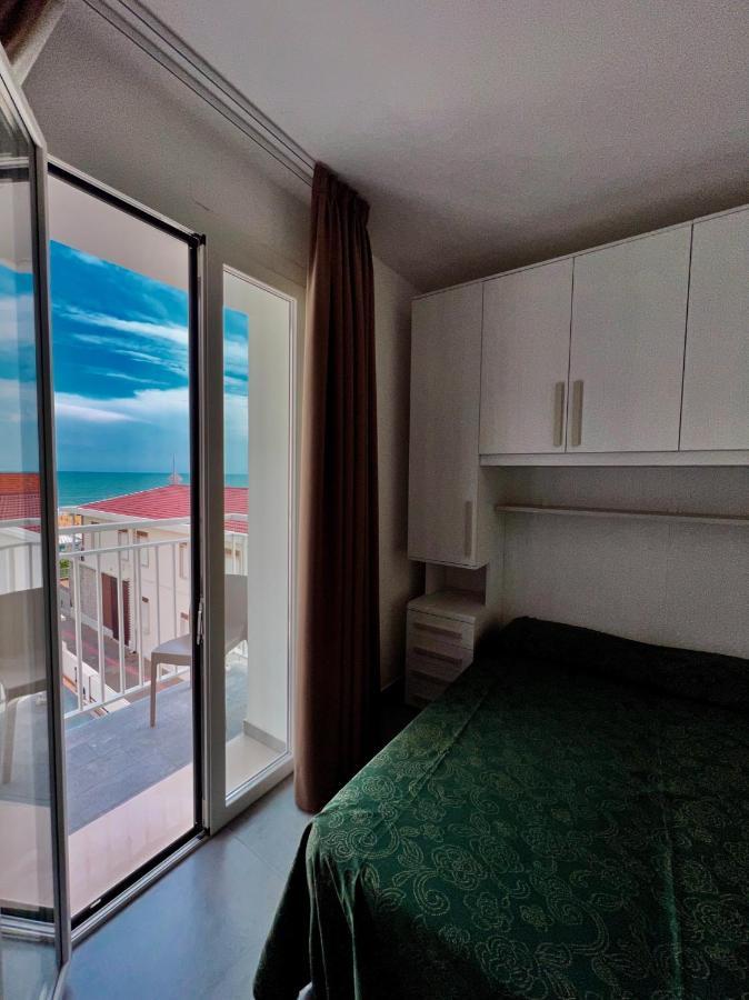 Hotel Terramare Лидо-ди-Езоло Экстерьер фото